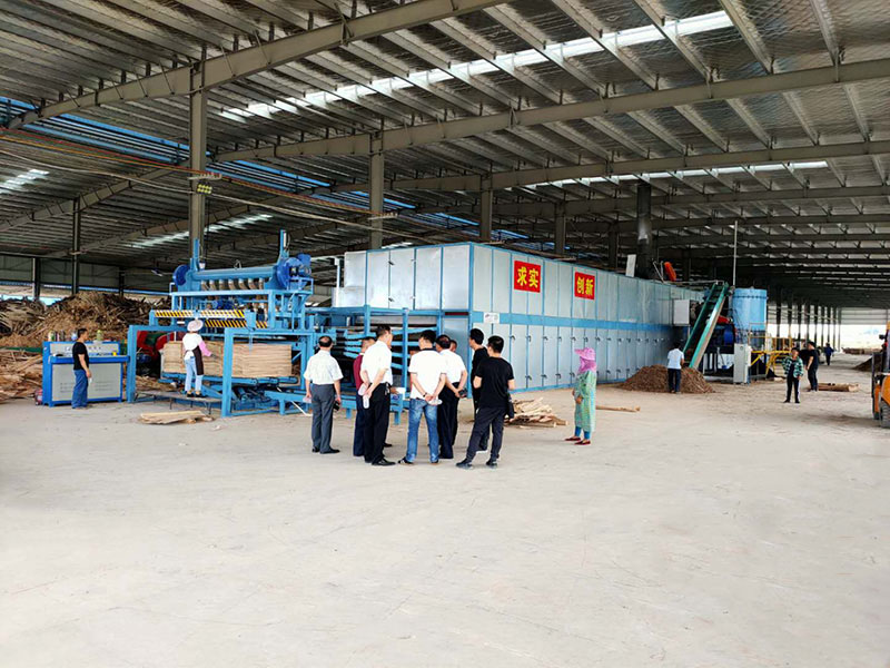 木皮深夜网站在线播放