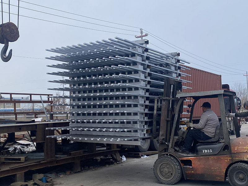 單板深夜网站在线播放